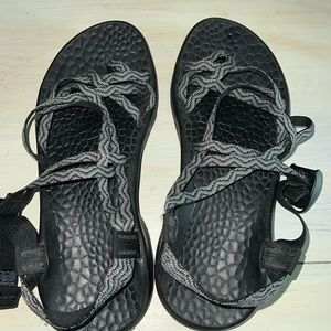 Women’s chacos  size 8